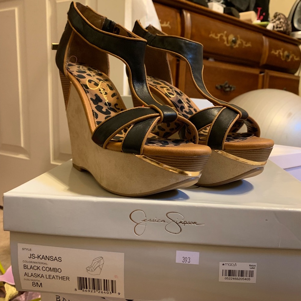 Jessica Simpson black n leopard print. With box